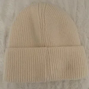 Cream Winter Hat. One size fits all Boutique Beanie One Size Cream Winter Hat w/ REAL Coon Fur  main image 2